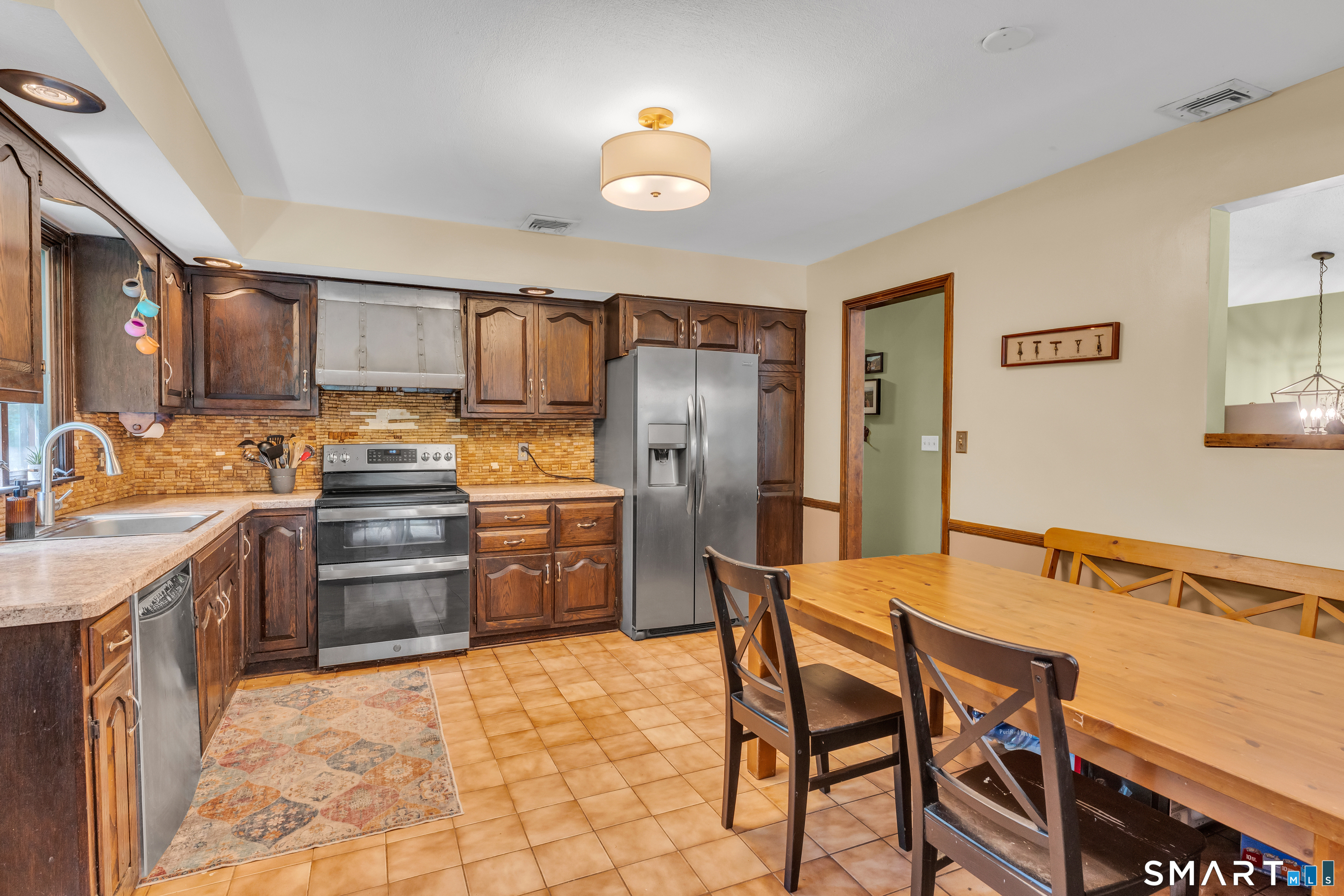 675 Durham Road Guilford, CT 06437 - Photo 11 of 40