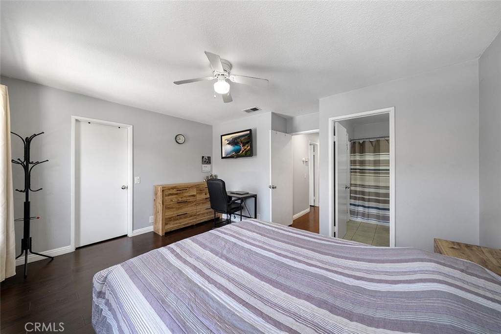 871 West 13th Street, Unit 4 Azusa, CA 91702 - Photo 16 of 22