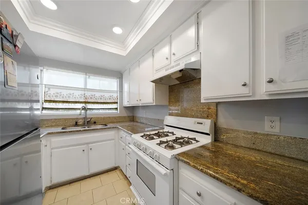 $450,000 | 871 West 13th Street, Unit 4, Azusa, CA 91702