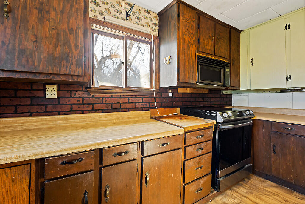 318 Pinkham Brook Road Durham, ME 04222 - Photo 15 of 37 31_BP5A5335_DxO_mls