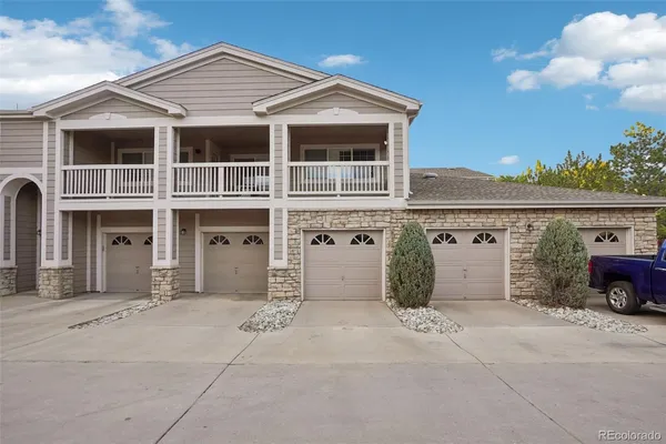 a view of a house with garage