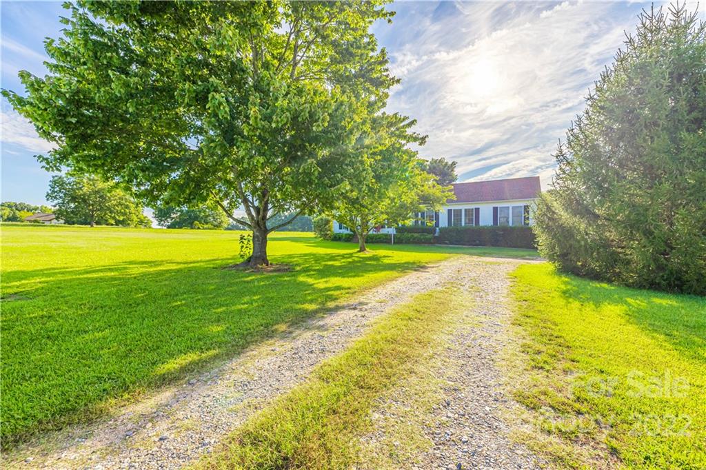 350 Lowrys Road McConnells, SC 29726 - Photo 2 of 38 Gallery Image 2