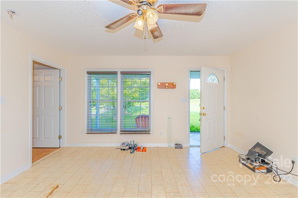 350 Lowrys Road McConnells, SC 29726 - Photo 30 of 38 Gallery Image 30