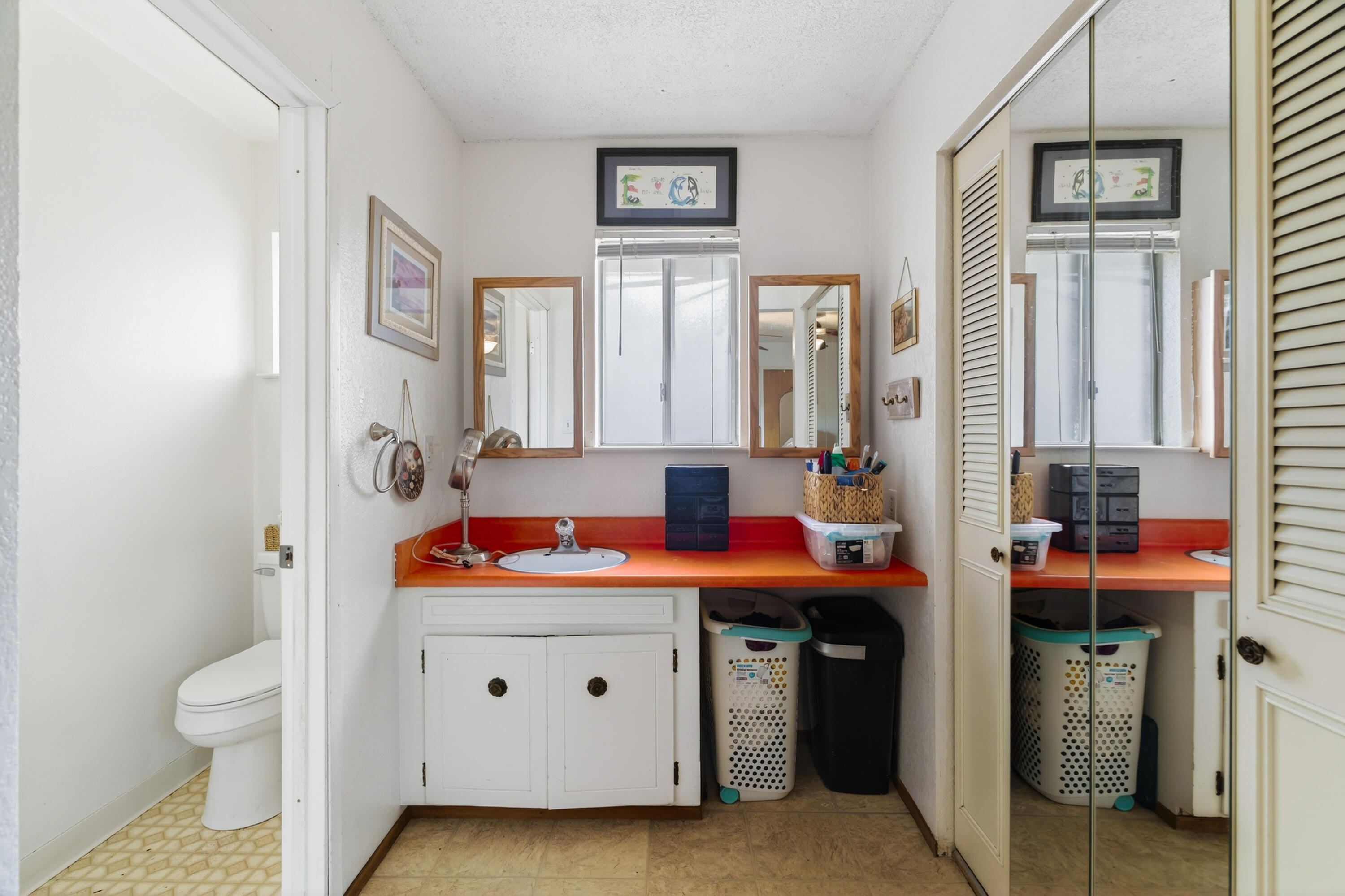 1877 Wheeler Street Redding, CA 96002 - Photo 18 of 38 Primary Bathroom