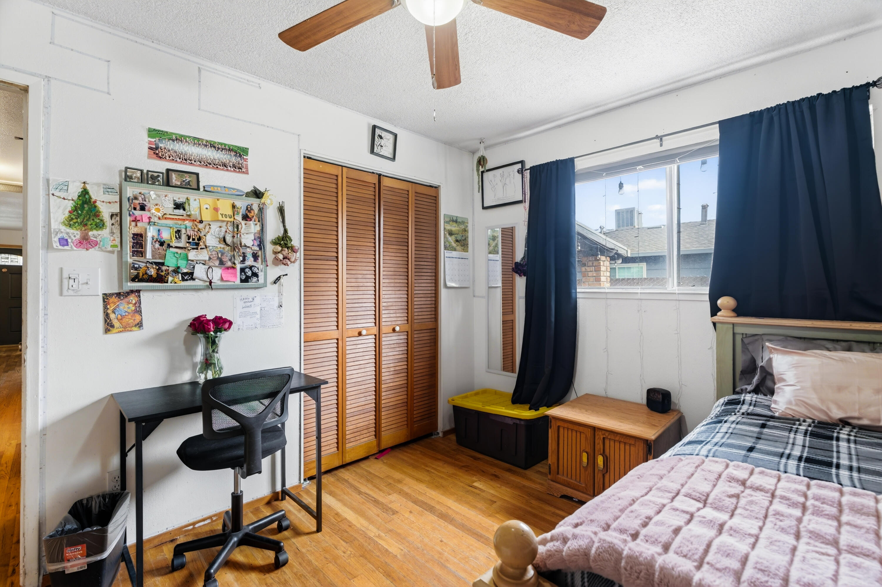 1877 Wheeler Street Redding, CA 96002 - Photo 25 of 38 Bedroom 3