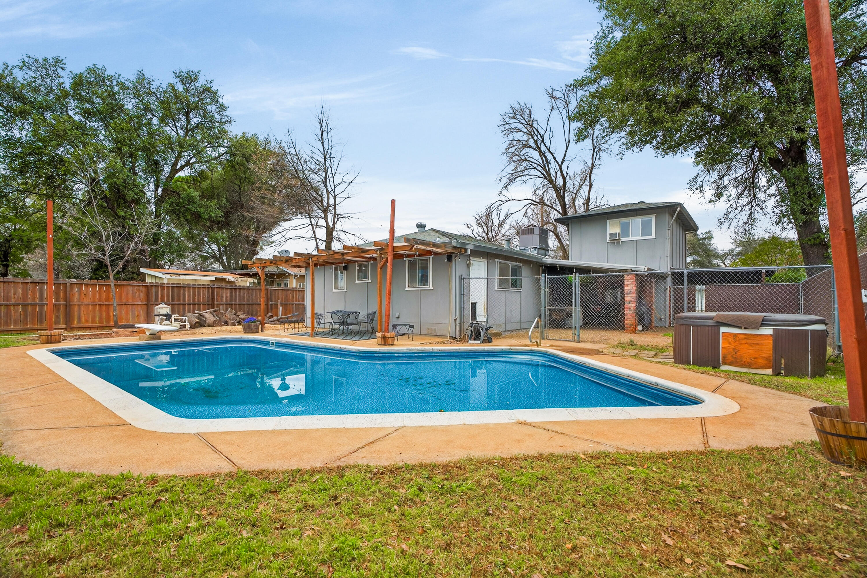 1877 Wheeler Street Redding, CA 96002 - Photo 31 of 38 Backyard