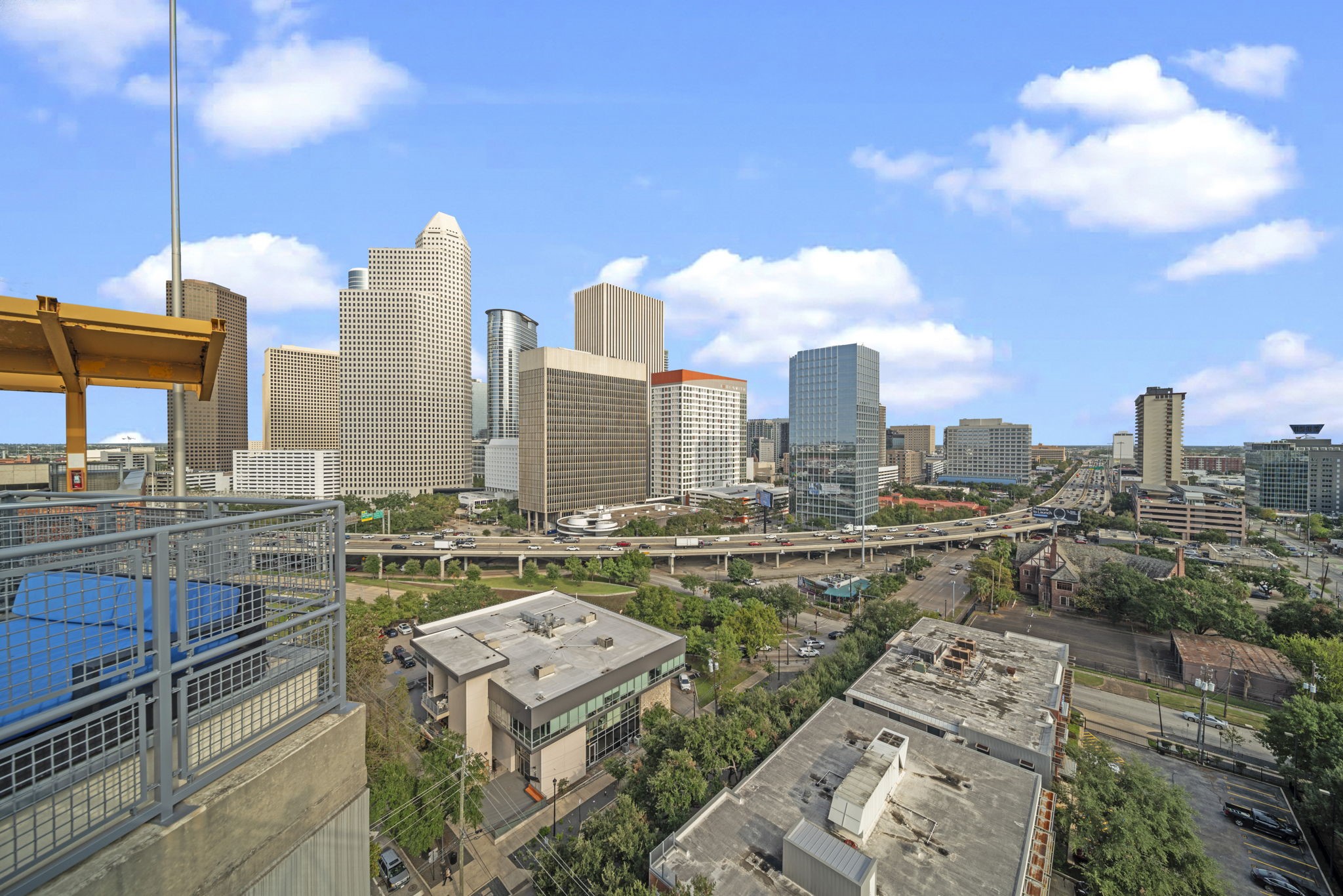 2000 Bagby Street, Unit 5417 Houston, TX 77002 - Photo 29 of 30 a view of a city with tall buildings