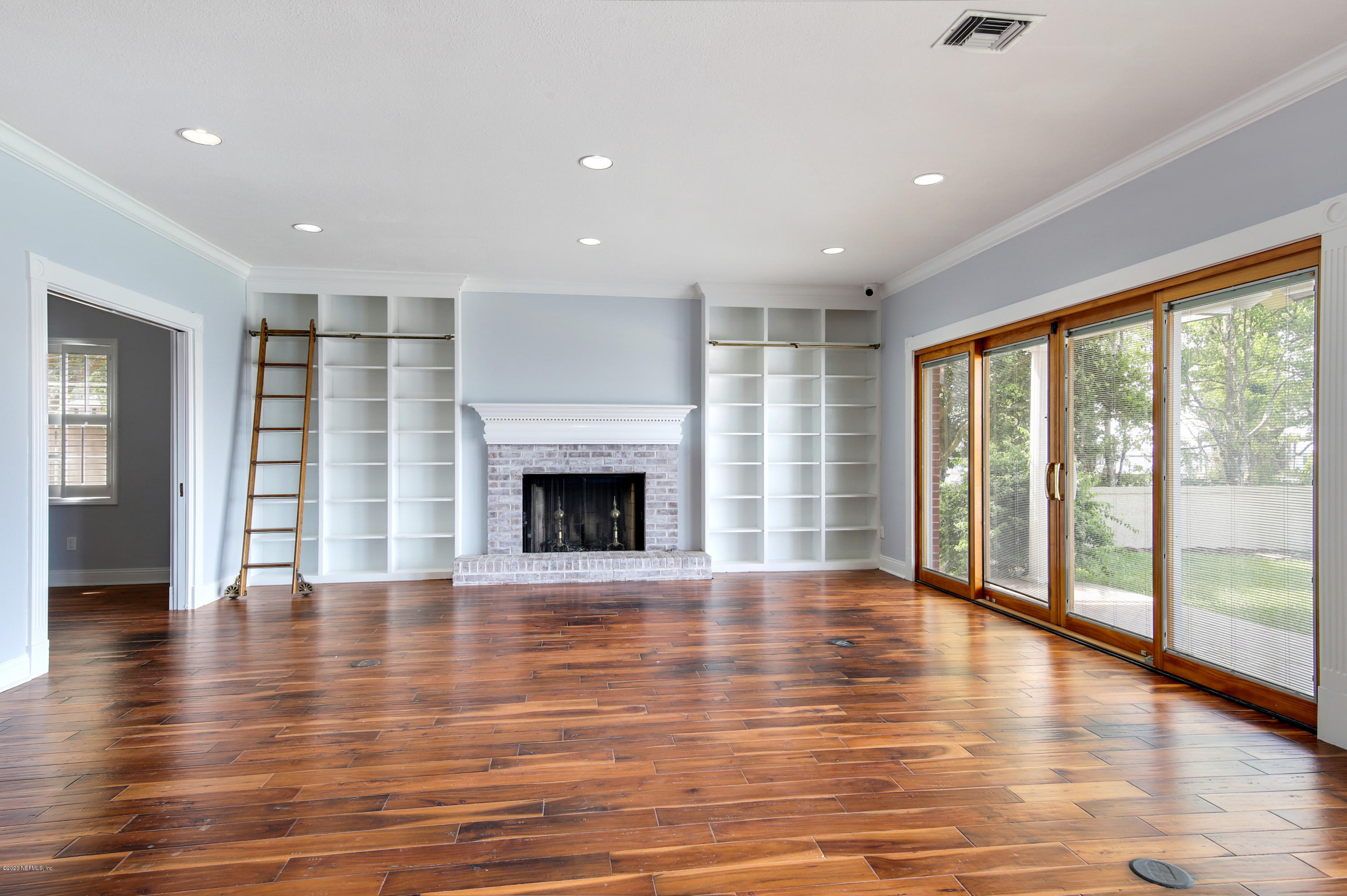 6526 Christopher Point Road West Jacksonville, FL 32217 - Photo 11 of 42 Family Room