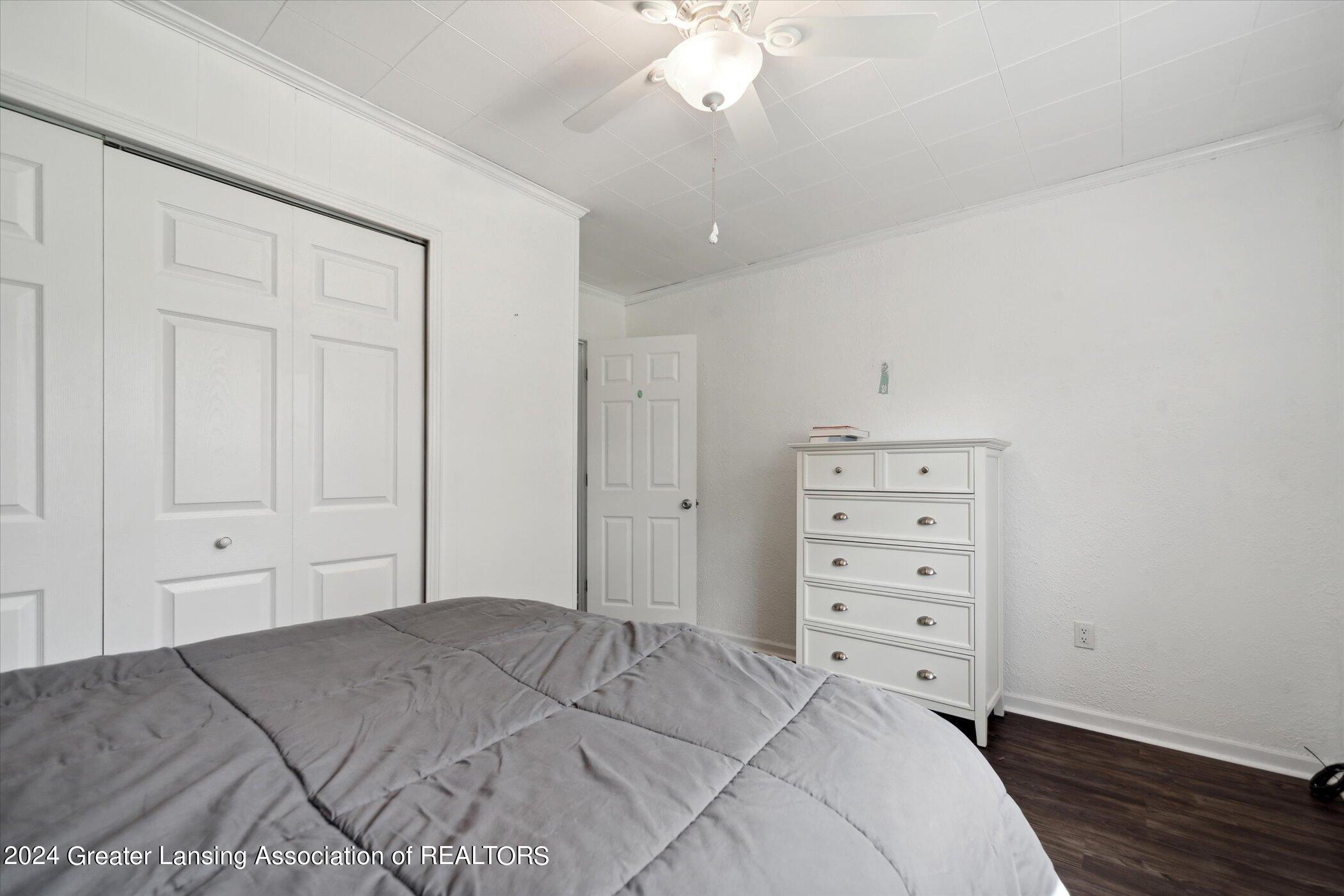 10472 Lansing Road Durand, MI 48429 - Photo 23 of 36 25-10472-Lansing-Rd-Durand-MI-48429-Wind
