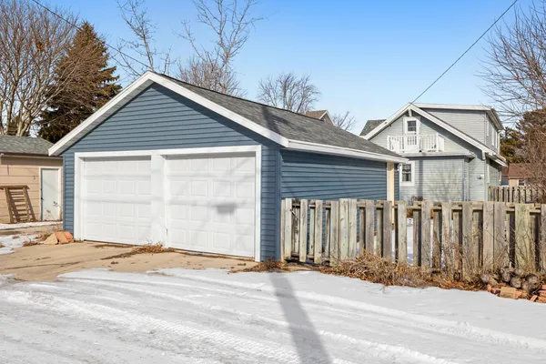$355,900 | 115 Lincoln Avenue, Sheboygan, WI 53081