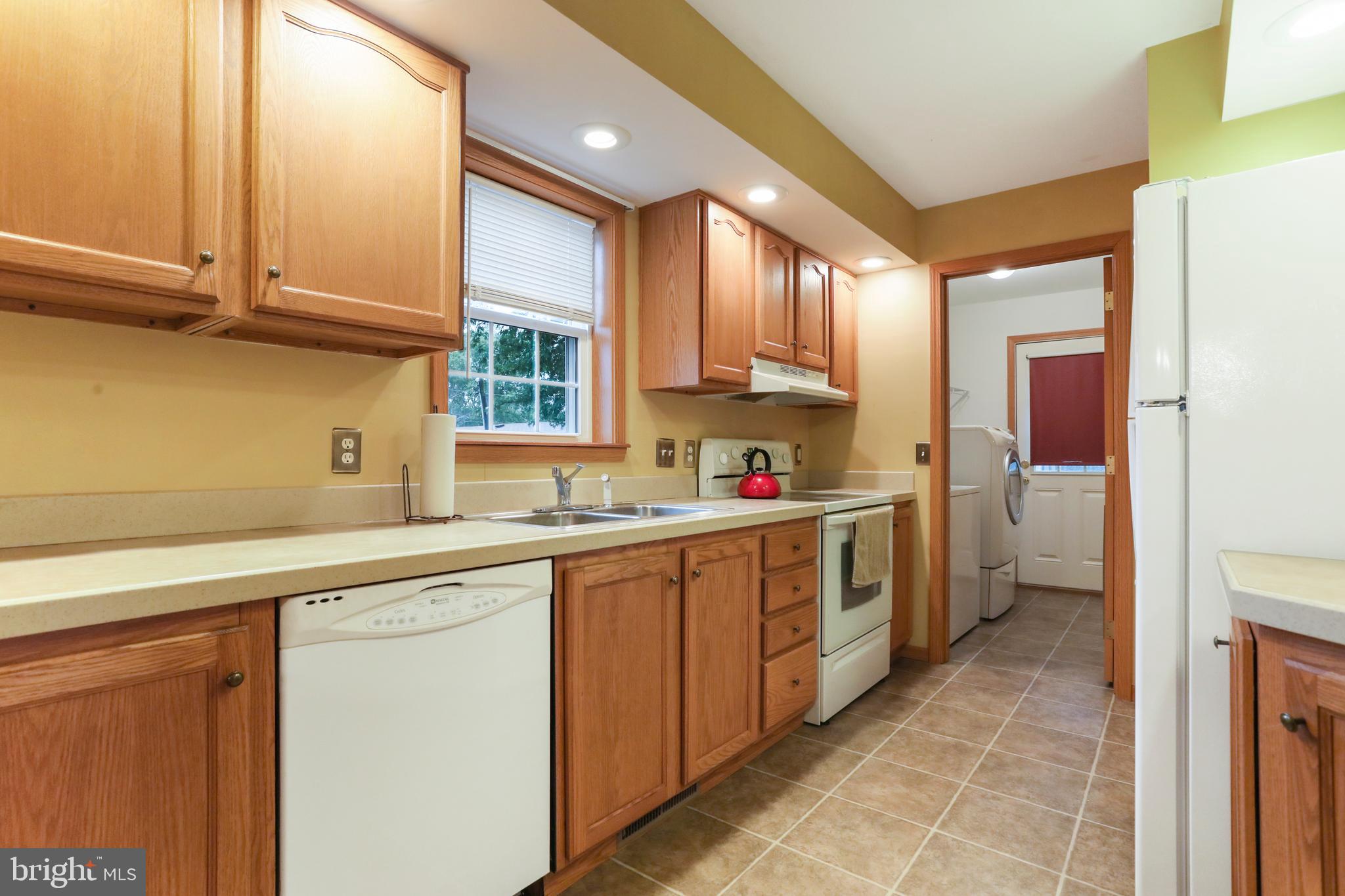 84 Turtle Lane Ranson, WV 25438 - Photo 20 of 46 Kitchen