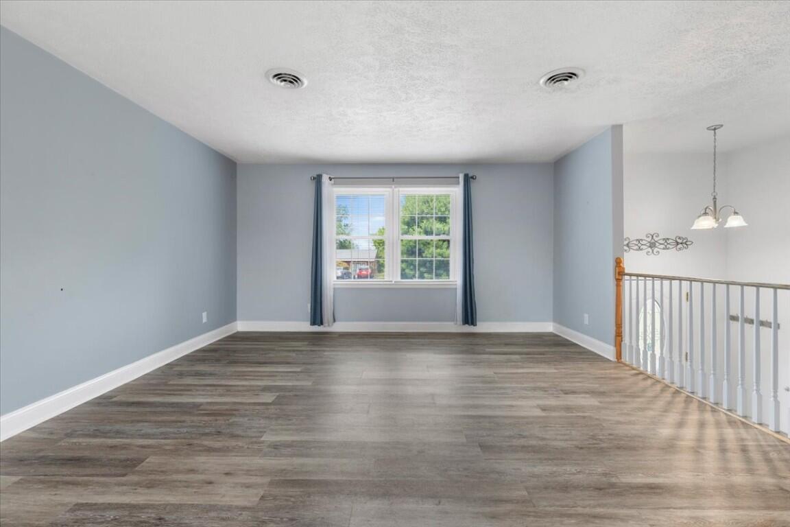 5423 Ridgeview Way Dublin, VA 24084 - Photo 6 of 91 6