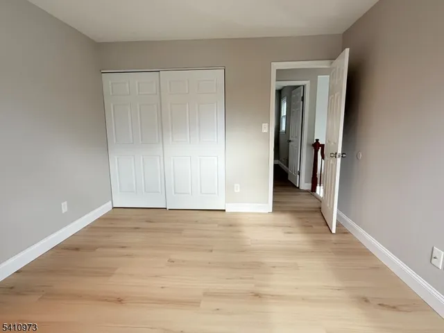 $450,000 | 6 Twain Court, Freehold, NJ 07728