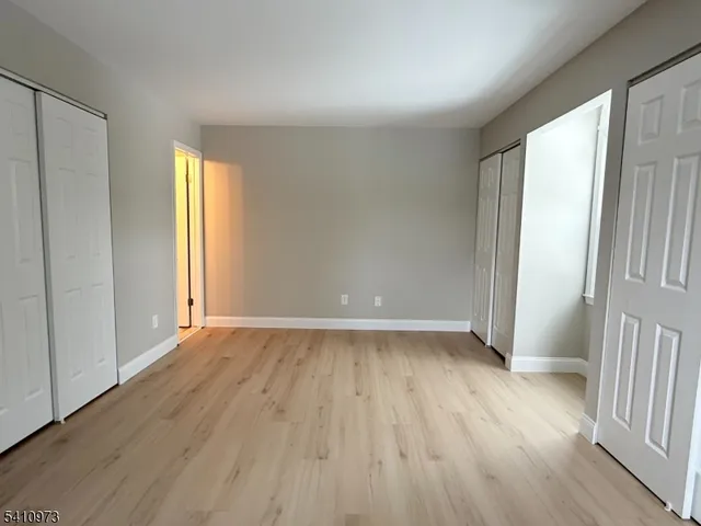 $450,000 | 6 Twain Court, Freehold, NJ 07728