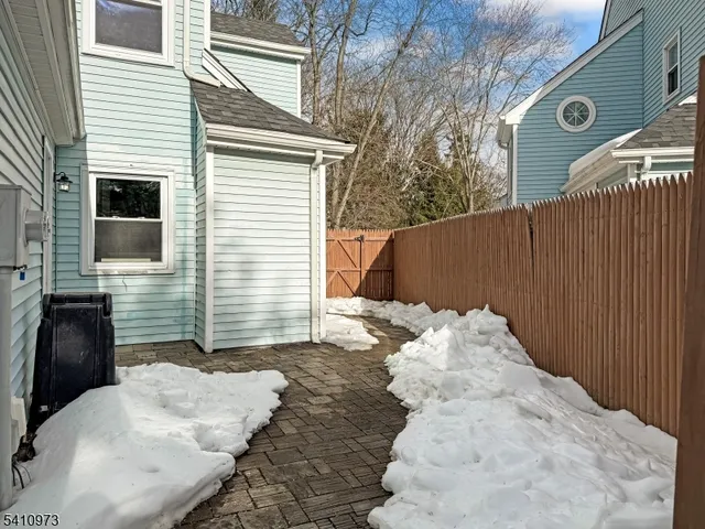 $450,000 | 6 Twain Court, Freehold, NJ 07728