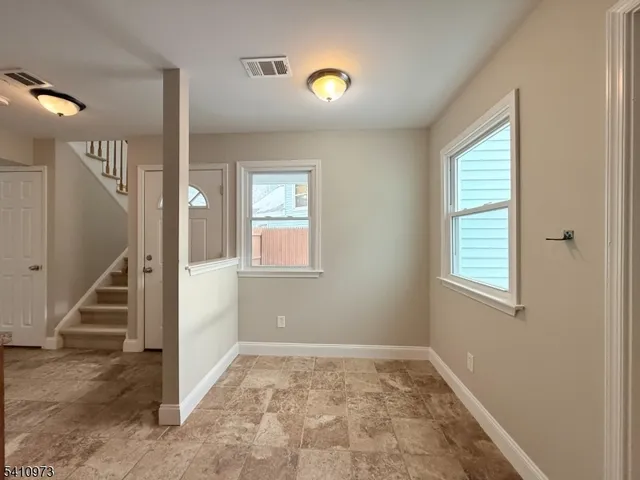 $450,000 | 6 Twain Court, Freehold, NJ 07728