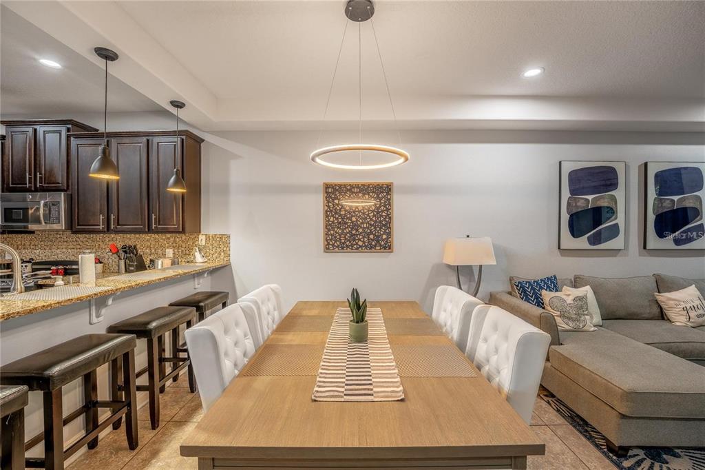 8223 Roseville Road Davenport, FL 33896 - Photo 6 of 17 a living room with furniture