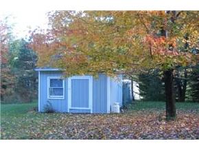 90 Conant Road Nashua, NH 03062 - Photo 2 of 4