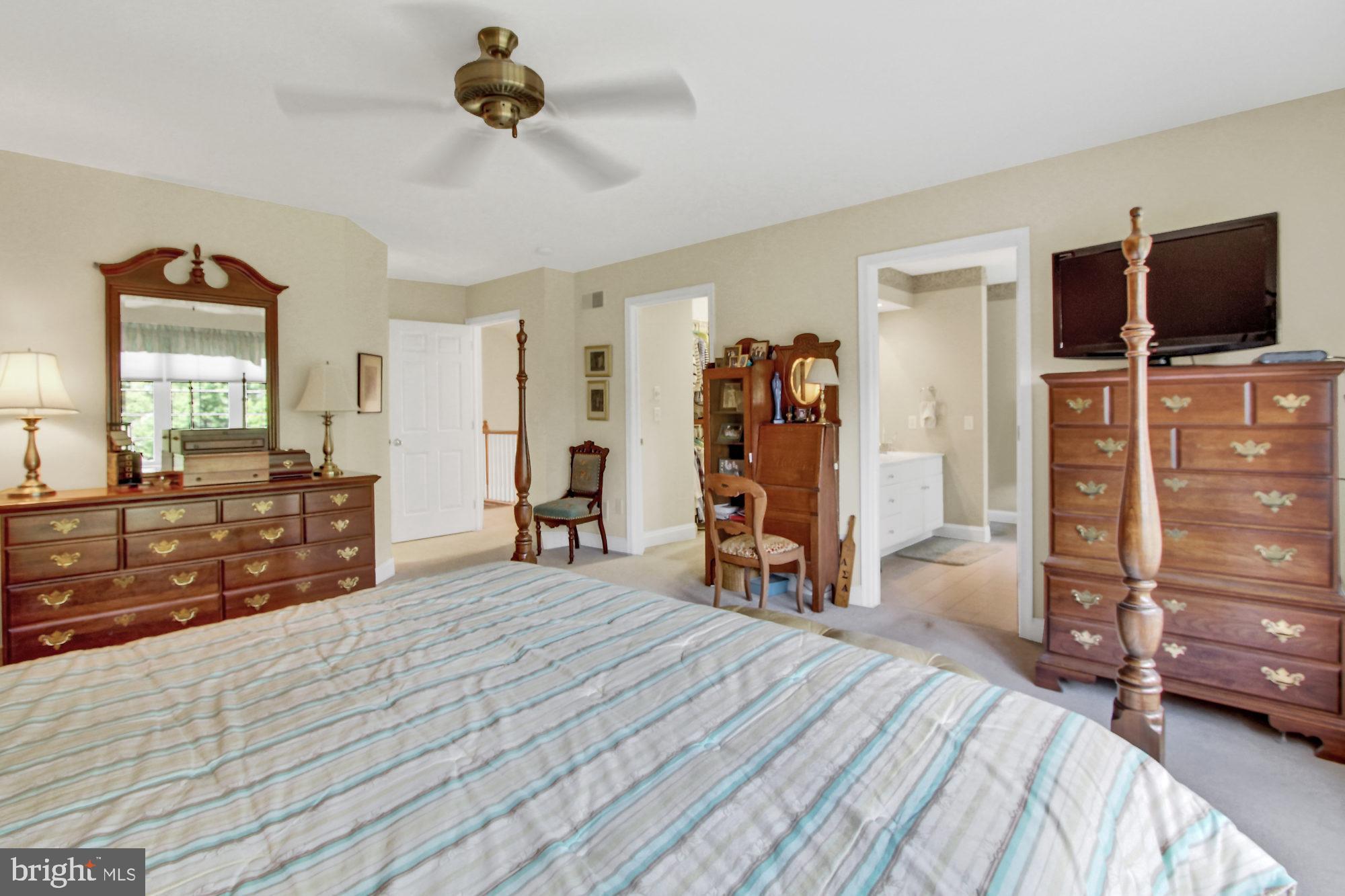 1095 Stillwood Circle Lititz, PA 17543 - Photo 18 of 40 Gallery Image 18