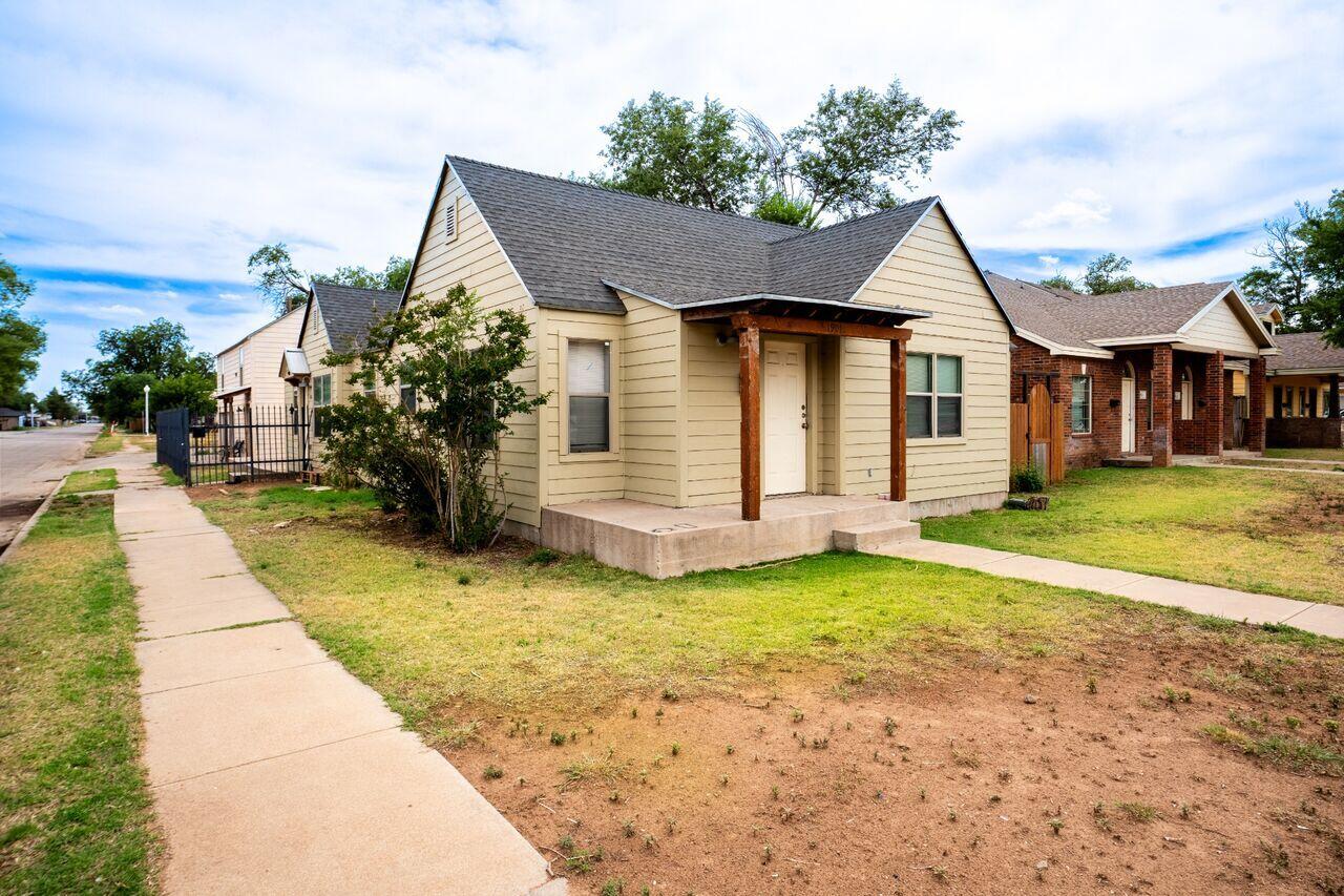 1901 15th Street Lubbock, TX 79401 - Photo 3 of 9 DSC00712-HDR-small