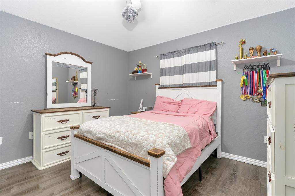 803 Green Street Rio Vista, TX 76093 - Photo 19 of 24