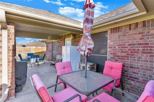 $349,000 | 803 Green Street, Rio Vista, TX 76093