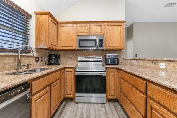 $349,000 | 803 Green Street, Rio Vista, TX 76093