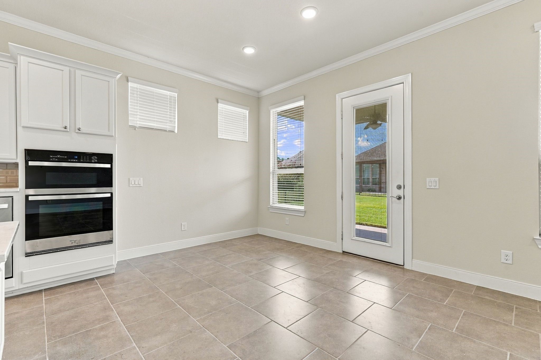 163 Chestnut Bay Spring, TX 77382 - Photo 9 of 39 Gallery Image 9