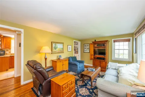 $610,000 | 33 Glenview Drive, West Orange, NJ 07052