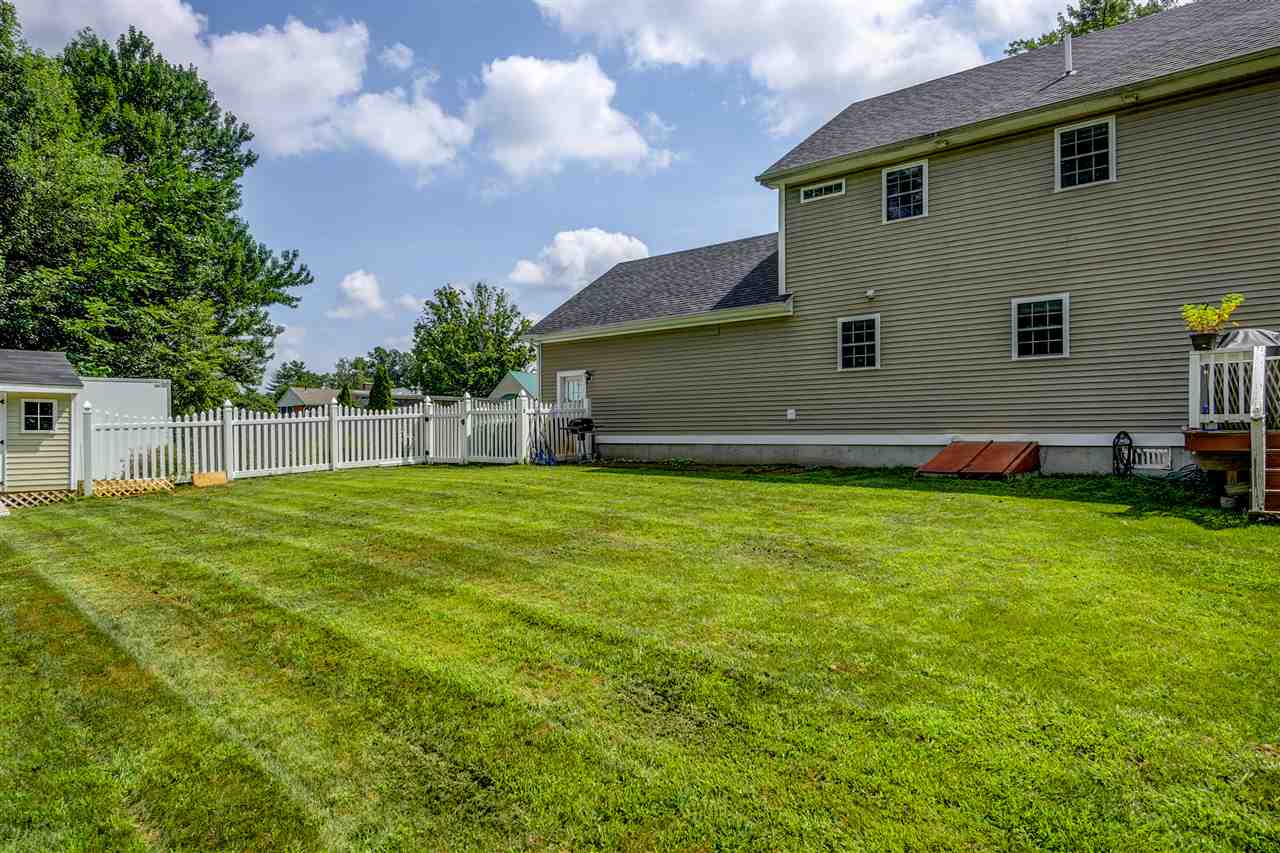 187 East Dunstable Road Nashua, NH 03062 - Photo 4 of 39 Gallery Image 4