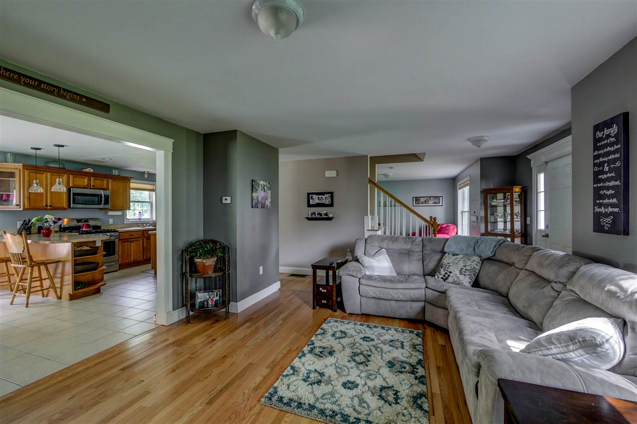 187 East Dunstable Road Nashua, NH 03062 - Photo 9 of 39 Gallery Image 9