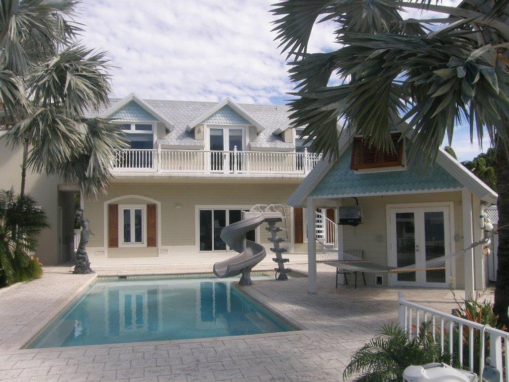 31 Bay Road Key Largo, FL 33037 - Photo 26 of 35 99