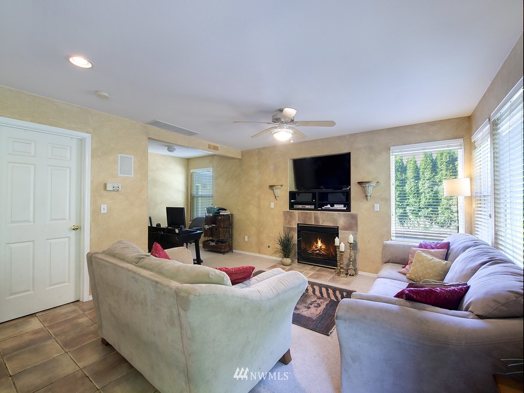 21206 9th Avenue Southeast Bothell, WA 98021 - Photo 6 of 14