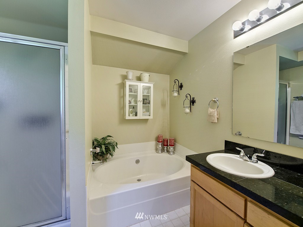 21206 9th Avenue Southeast Bothell, WA 98021 - Photo 9 of 14