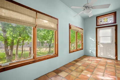 $599,900 | 913 Taulbee Lane, Austin, TX 78757