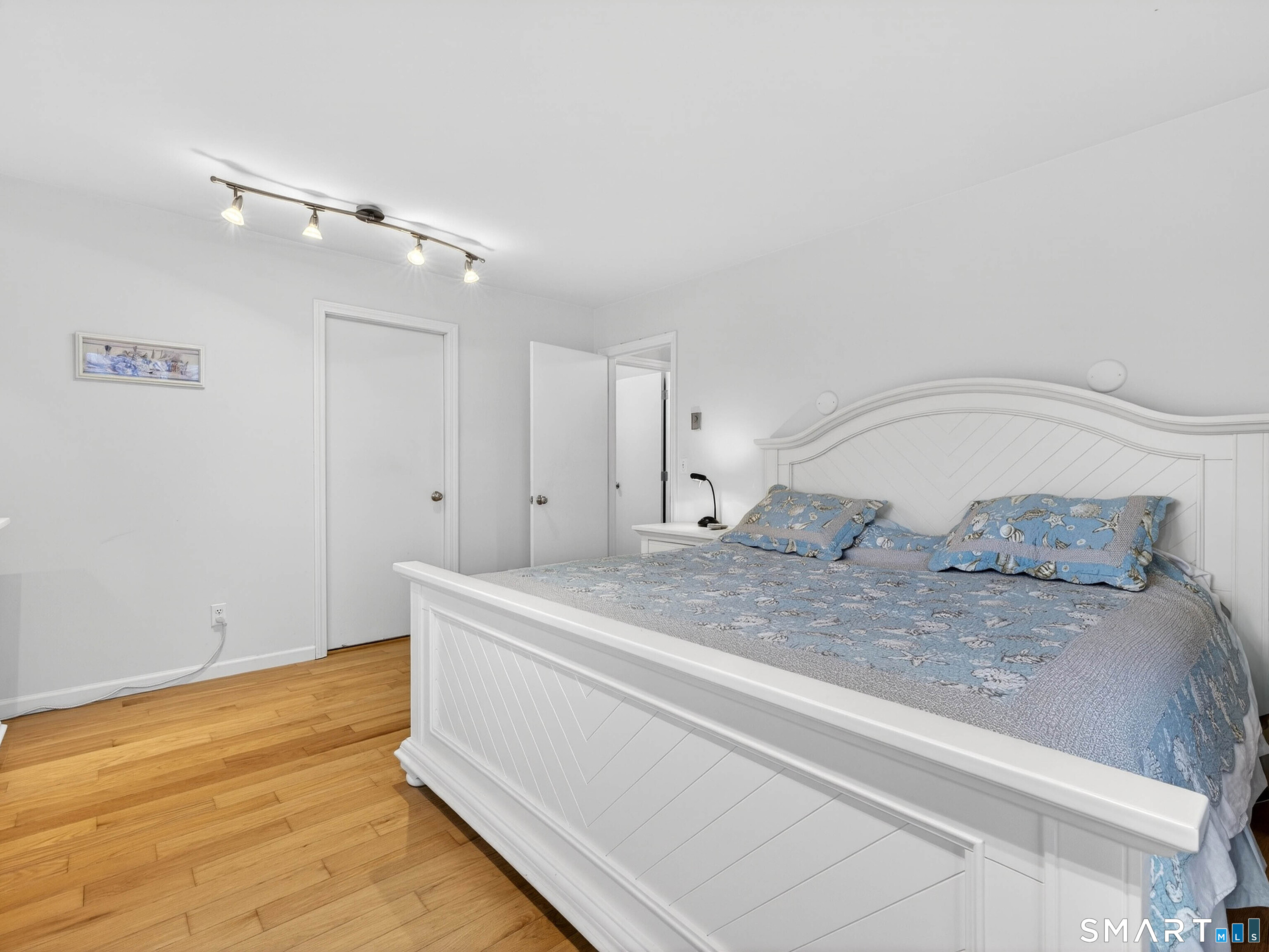 18 Noble Avenue Groton, CT 06340 - Photo 24 of 40