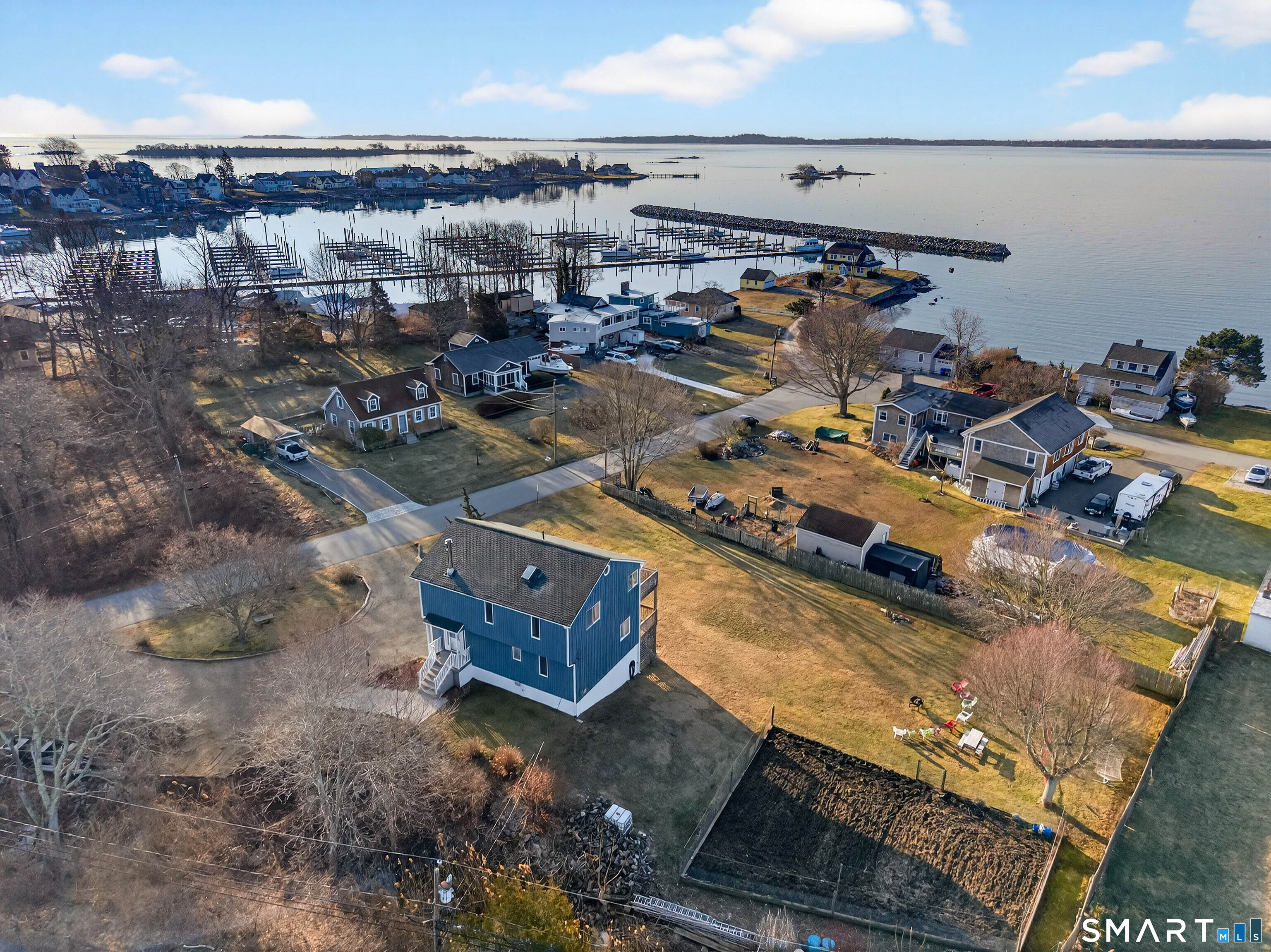 18 Noble Avenue Groton, CT 06340 - Photo 6 of 40