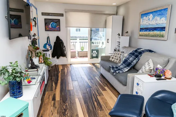 $409,500 | 401 37th Street South, Unit 5, Brigantine, NJ 08203