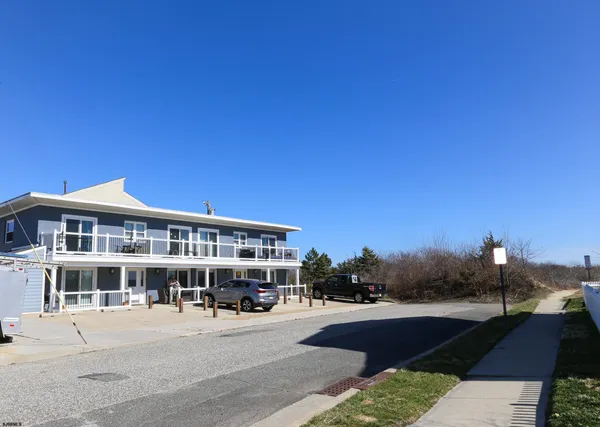 $409,500 | 401 37th Street South, Unit 5, Brigantine, NJ 08203
