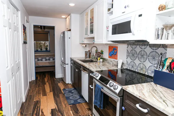 $409,500 | 401 37th Street South, Unit 5, Brigantine, NJ 08203