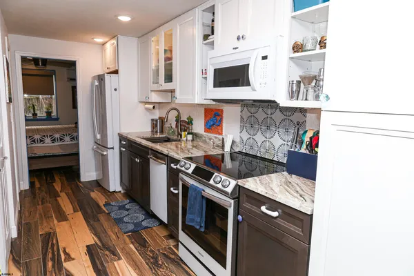 $409,500 | 401 37th Street South, Unit 5, Brigantine, NJ 08203