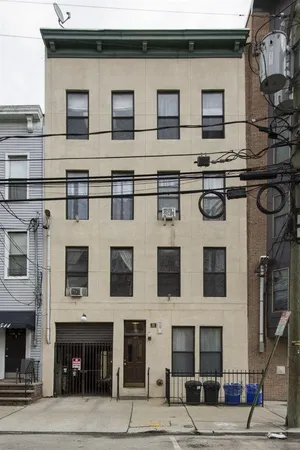 $2,700 | 509 Monroe Street, Unit 4R, Hoboken, NJ 07030