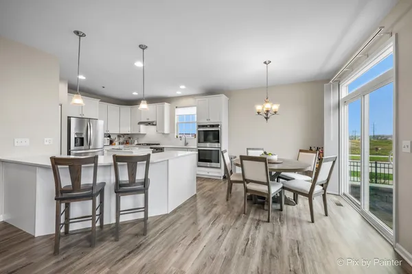 $600,000 | 114 Abbott Court, Bartlett, IL 60103