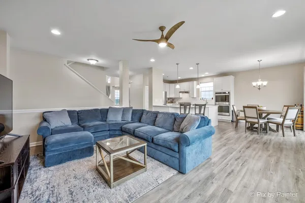 $600,000 | 114 Abbott Court, Bartlett, IL 60103