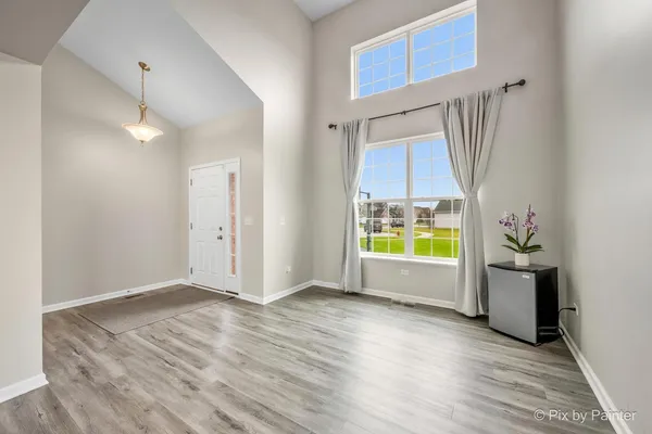 $600,000 | 114 Abbott Court, Bartlett, IL 60103
