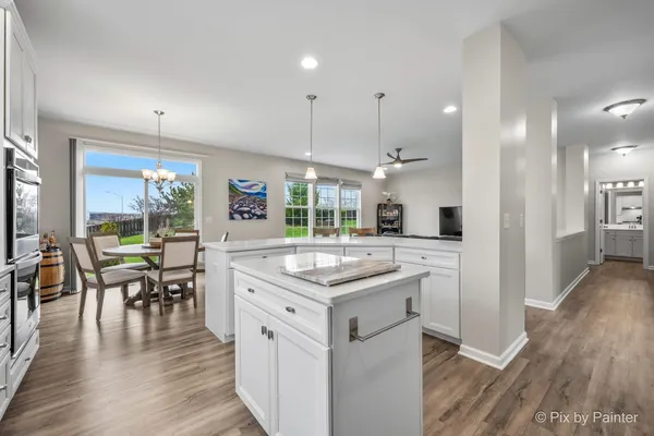 $600,000 | 114 Abbott Court, Bartlett, IL 60103