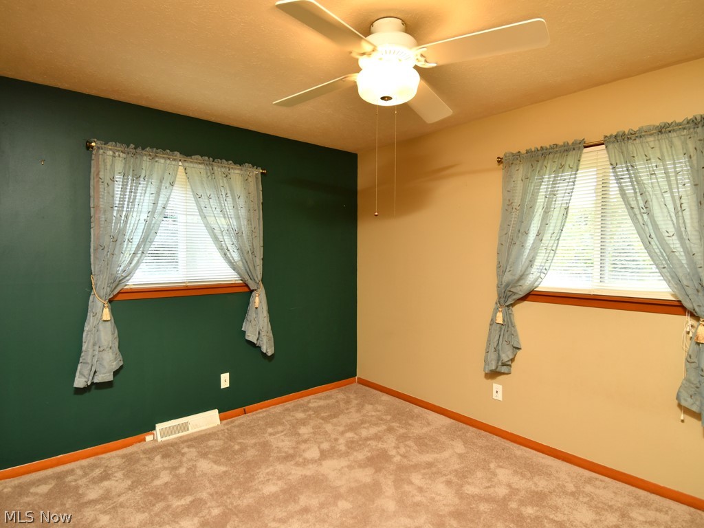 19924 Drake Road Strongsville, OH 44149 - Photo 18 of 31 Gallery Image 18