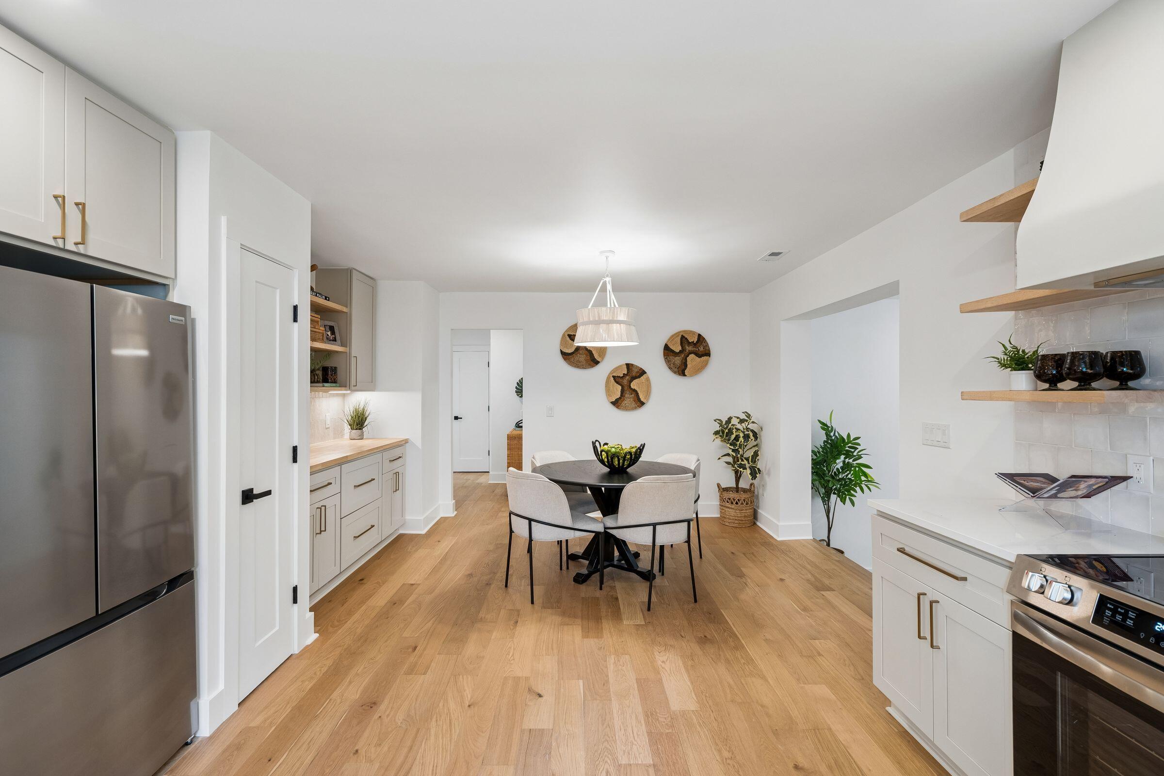 512 Risher Street Charleston, SC 29407 - Photo 11 of 55 Kitchen and Dining Area