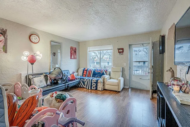 $447,749 | 1802-1806 Loftsgordon Avenue, Madison, WI 53704