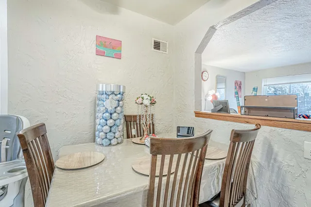 $447,749 | 1802-1806 Loftsgordon Avenue, Madison, WI 53704